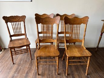 Group Of 5 Beautiful Oak Spindle Back Chairs ~ Pulaski Furniture