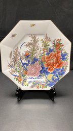 A Toyo Japan Peony Floral Octagon Sided Gold Trim Plate