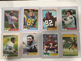 1981 Topps Football Card Lot. Over 600 Cards Total.        Very Clean Cards.     All Cards In Pictures