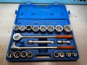 Cummins Ratchet & Socket Set