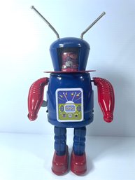 Russian QSN / TIN TOM TOY MS 398 X-27 EXPLORER WIND UP TIN ROBOT