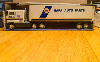 New In Box NYLINT Napa Auto Parts Sound Machine Semi