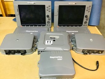 RAYMARINE Boat Electronics Package