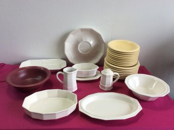 Mixed Pfaltzgraff Pottery Set