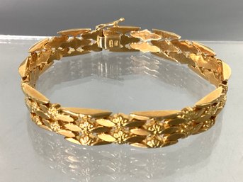 18K Yellow Gold Link Bracelet With Latch - 13.8 Dwt