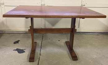 Hitchcock Trellis Table