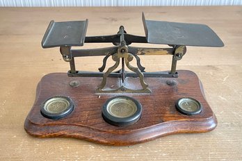 Vintage Table Top Scale With Weights