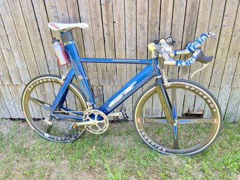 Vintage GT Vengeance Bicycle - Shimano, Cinelli, Spinergy Parts - Great Condition!!