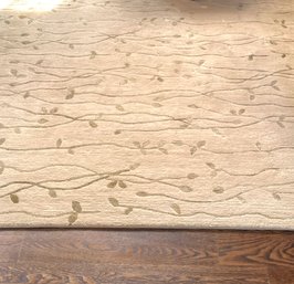 Gorgeous Cream And Light Green Floral Vine Area Rug