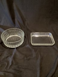 2 Glass Plates/bowls