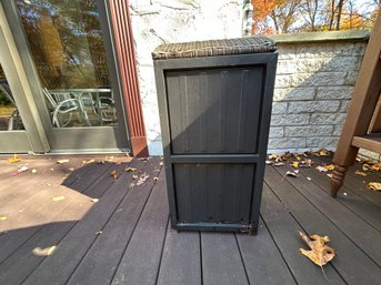 Outdoor Black  Metal Trash Can