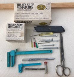 Dollhouse Miniature Building Tools  - Including Varnish