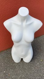 RPM Displays Women's Torso - White Self Standing