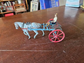114 - Vintage Britain's Horse Drawn Farm Rake With Articulating Driver Figure In Excellent Condition