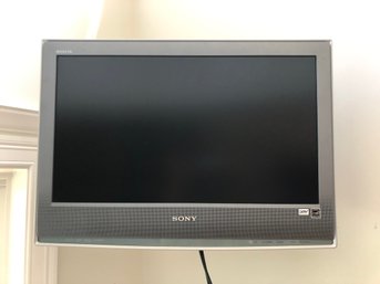 26 Inch Bravia High Def Sony TV Model KDL-26S2000