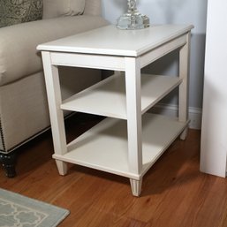 (2 Of 2) - Bid Is For One Table - French Style ETHAN ALLEN Side / End Table In - Lightly Distressed Paint