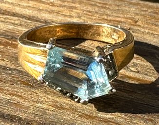 Beautiful Vintage Gold Wash Over Sterling With Faceted 5 Sided Blue Stone Ring 9 1/2