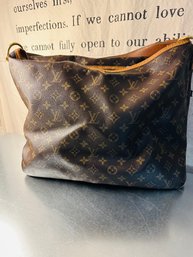 Louis Vuitton Authentic Designer Shoulder Bag