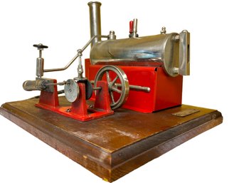 Vintage Weeden Steam Engine Model/toy. Runs.