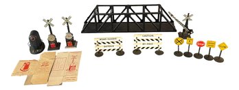 Lionel 317 Bridge And Marx Marlins Crossing Signs And Items