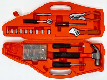 Car Repair Tool Kit In Car Shaped Box With Handle