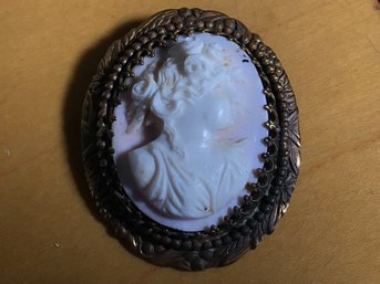 Very Pretty Antique Carved Cameo Pin - Gold ? - Not Sure - Piece Is Unmarked - Feels Like Gold To Me !