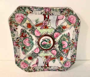 Vintage Chinese Famille Rose Medallion Plate
