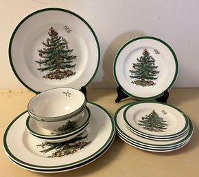 13pc Spode Christmas Tree Dinnerware