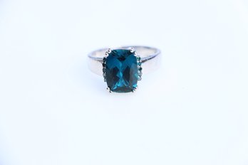 Sterling Silver Blue Topaz Ring Size 11