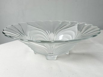 A Beautiful Vintage Fruit Bowl IN STYLE OF LALIQUE