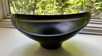 Black Stoneware Bowl With Inlay