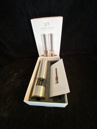 Urban Noon Stainless Steel Batter Operated Sal And Pepper Grinder