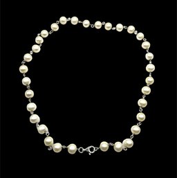 Beautiful Vintage Sterling Silver Pearl Necklace