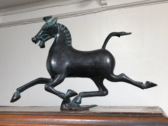 Very Nice Vintage Bronze Horse Statue With Dark Green Patina - Very Nice Vintage Piece - Great Motion