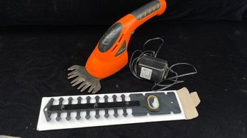 2 In 1 Grass And Hedge Trimmer