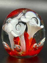 Vintage Glass Art  Paperweight  2 1/2' Tall. (pw5)