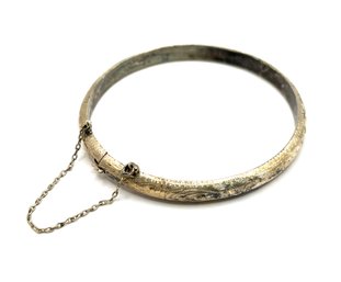 Vintage Sterling Silver Chain Linked Closure Etched Bangle Bracelet