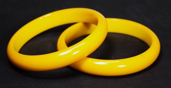 Pair Of Vintage Butterscotch Bakelite Plastic Bangle Bracelets