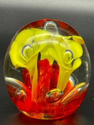 Vintage Glass Art  Paperweight  2 1/4' Tall. (Pw6)
