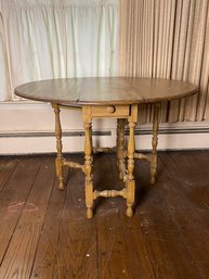 Antique Gate Leg Drop Leaf Dining Table