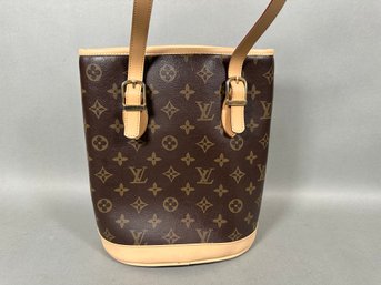A Reproduction Louis Vuitton Bucket Bag