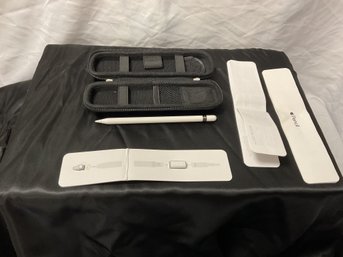 Apple Pencil 1st Generation In Carrying Case