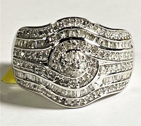 Contemporary Sterling Silver Ladies Ring Size 7 Having Genuine Diamonds