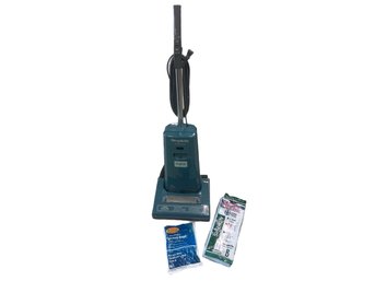 Simplicity Sentry III Vacuum With Bags