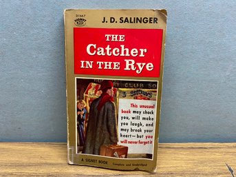 THE  CATCHER IN THE RYE. By J. D Salinger. Vintage 1961 Signet 50 Cent Paperback.
