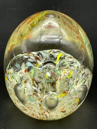Vintage Glass Art  Paperweight 3 1/4' Tall. (Pw9)
