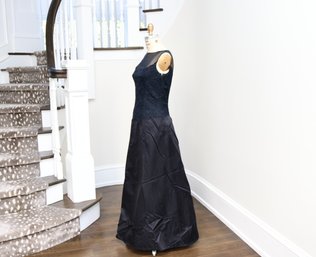 Richard Tyler Couture Bergdorf Goodman Black Silk Georgette And Chameuse   Beaded Lace Evening Gown  Size 10