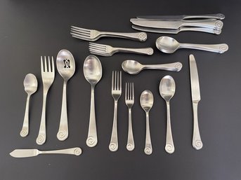 Robert Welch Ammonite Flatware Service For 8 With Extra Serving Pieces