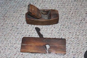 2 Antique Wood Planes