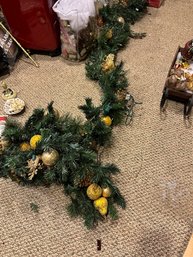 Large 8' Lighted, Decorated, Garland